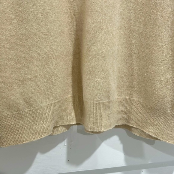 Nude Wool Cashmere V Neck Sweater in Tan - Size 46/US 10 - Picture 6 of 10